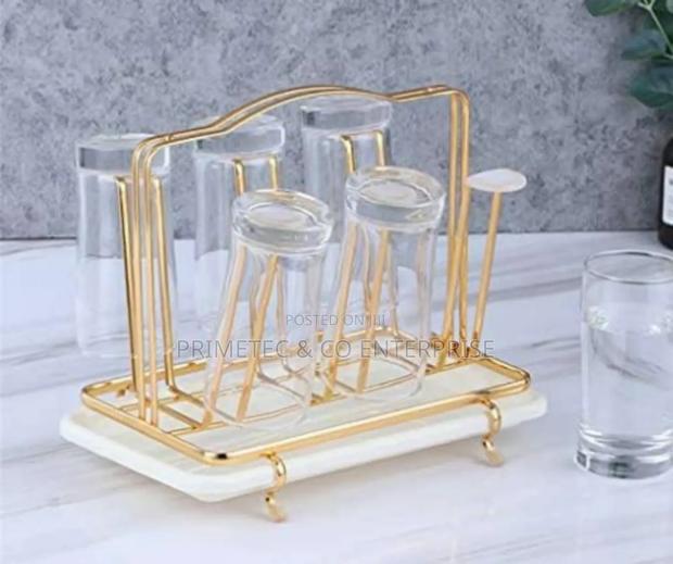 Minimalist Glass Holder - main view