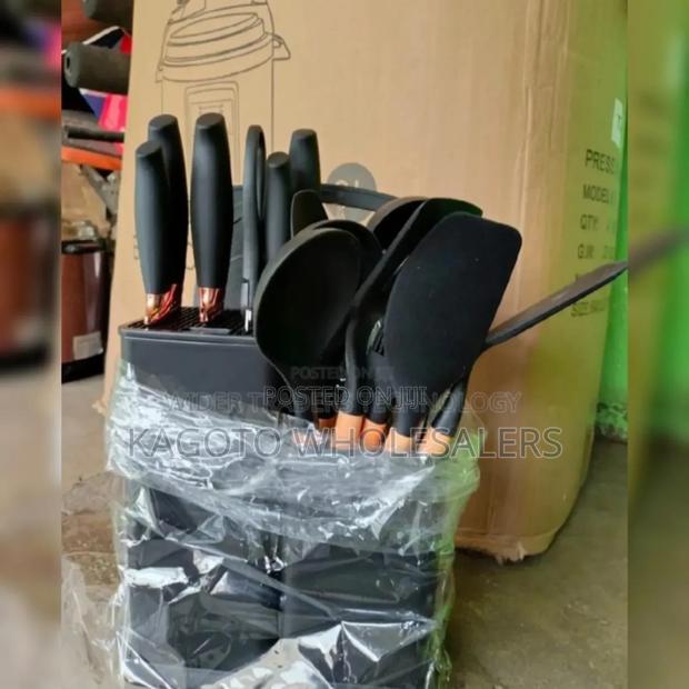 Colour Black- 19pcs Silicon Spoon