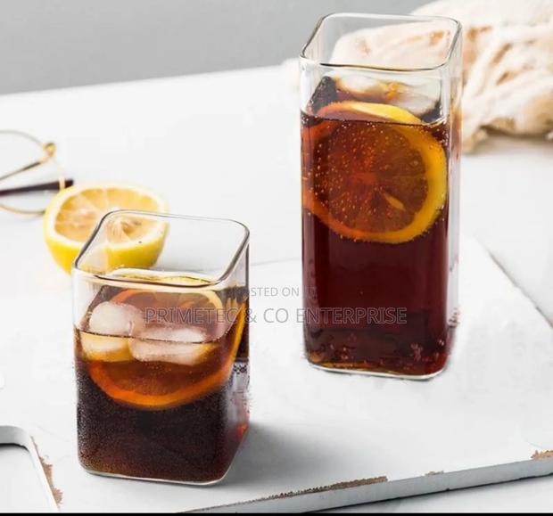 Square Glass Cup Heat-Resistant Juice Milk Tea Glass Cup.
