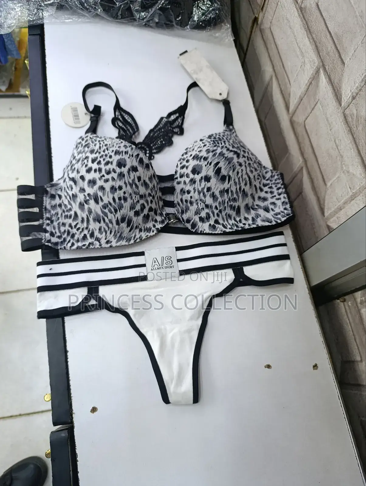Thick Cotton Thongs