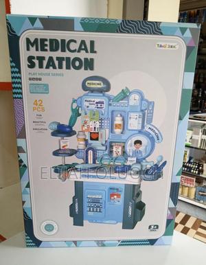 42pcs Doctors Station Pretend Set. - main view