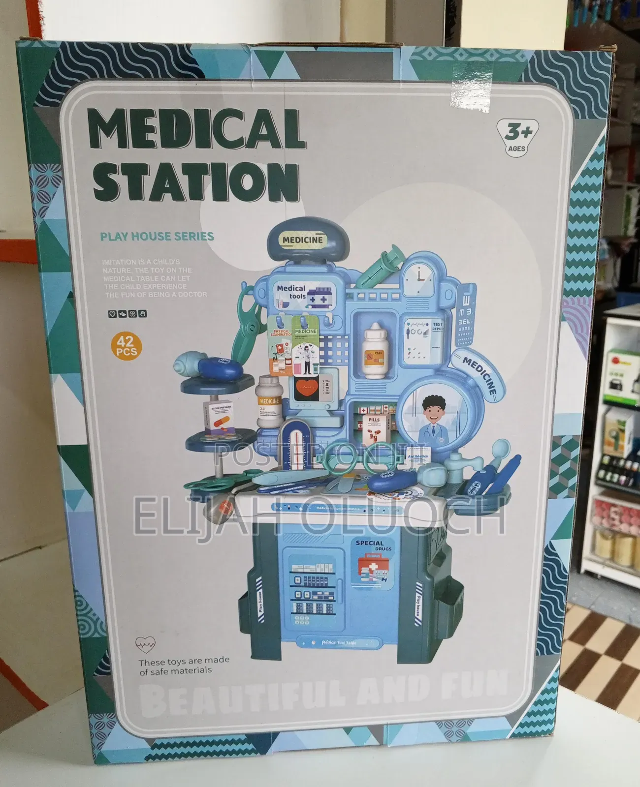 42pcs Doctors Station Pretend Set.