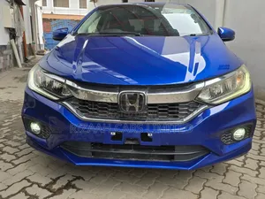 Honda Grace 2018 Blue