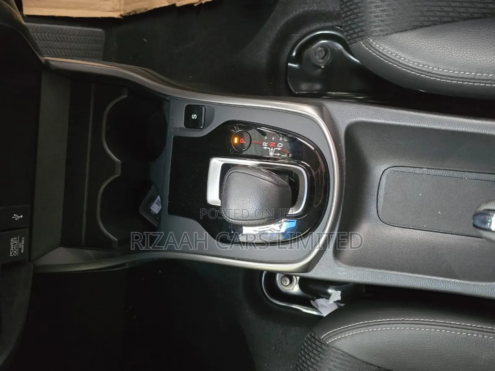 Honda Grace 2018 Blue