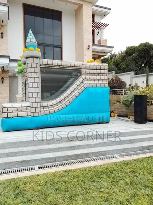 Inflatable Dinousar Bouncy Castle With a Slide