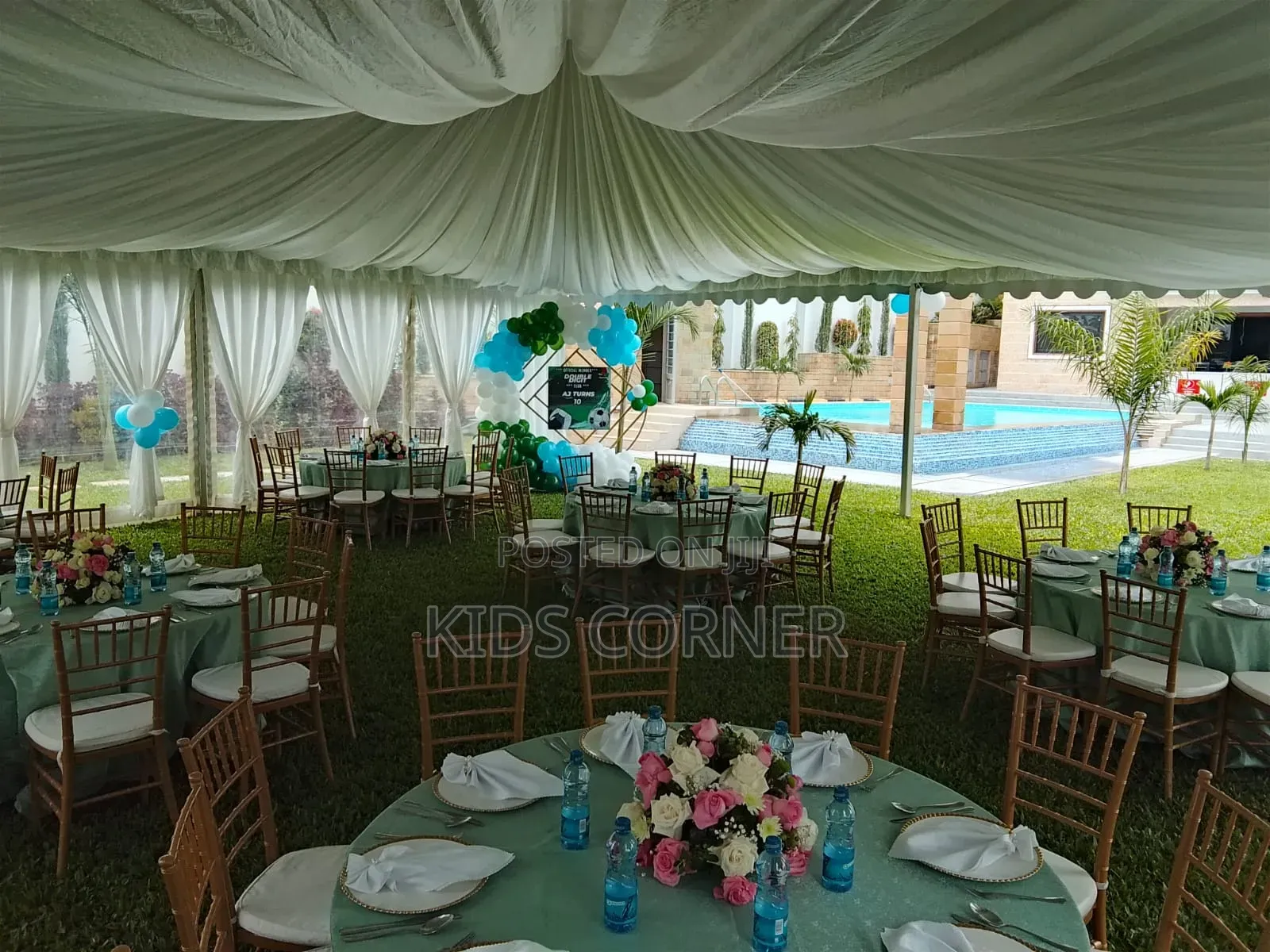 Chiavari Chairs for Hire – Classy Seating for Every Event