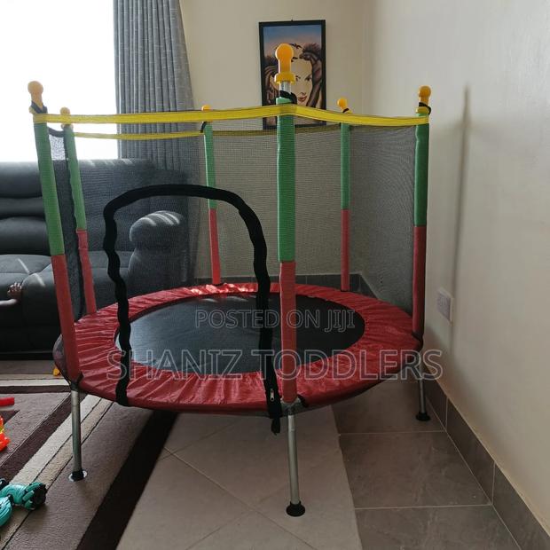 Bouncy Star Trampoline for Kids - main view
