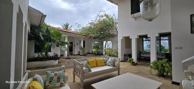 4bdrm Villa in Kikambala for sale - main view