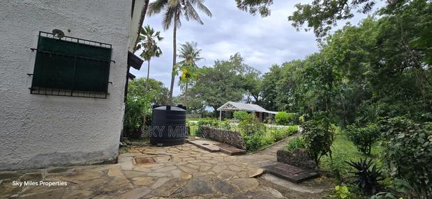4bdrm Villa in Kikambala for sale - thumbnail 21