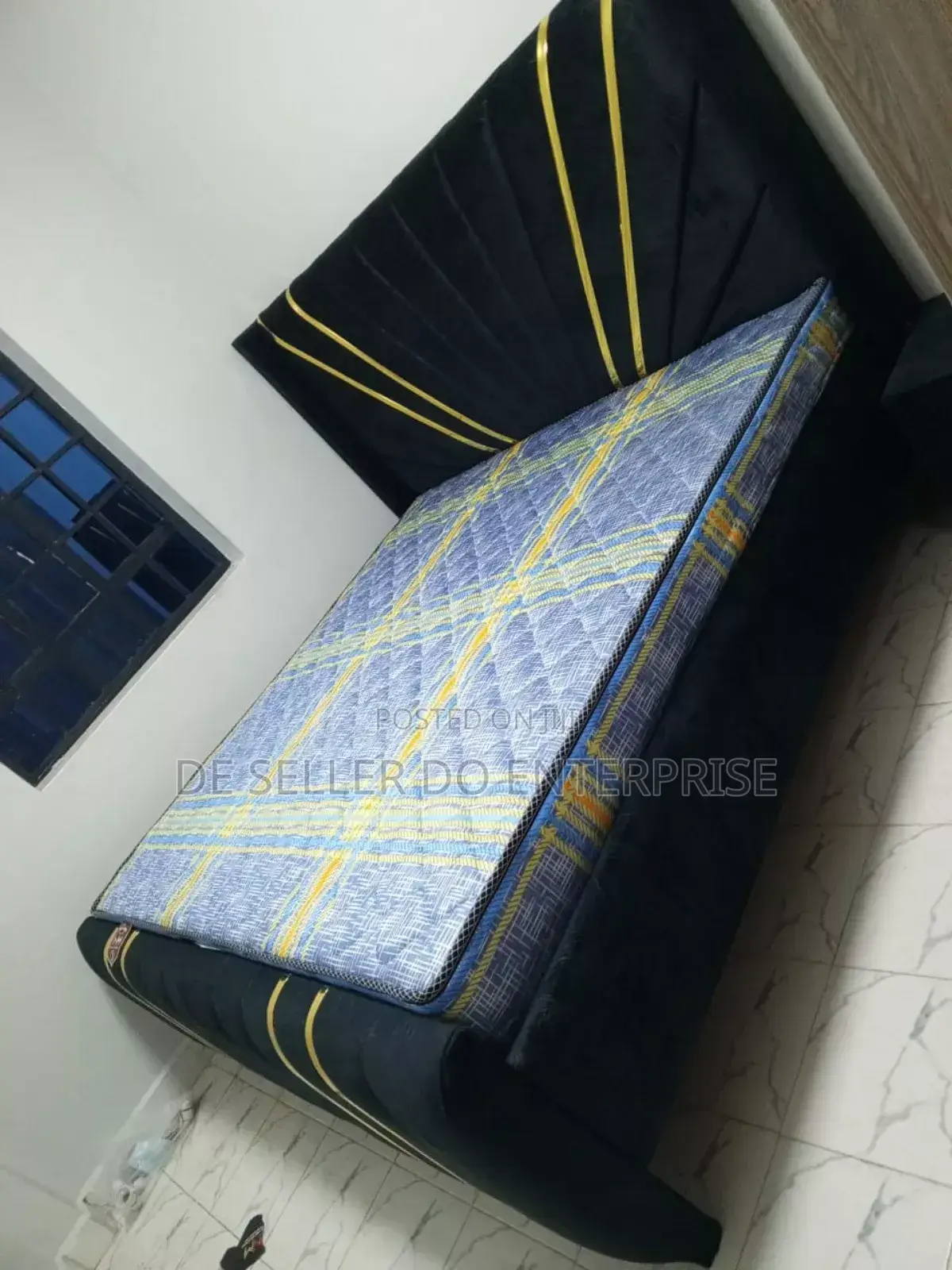 Chesterfield and Mattress 5*6