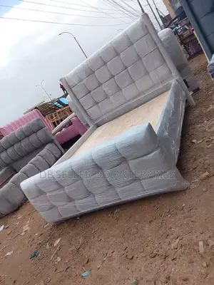 Box Chestered Bed 5*6