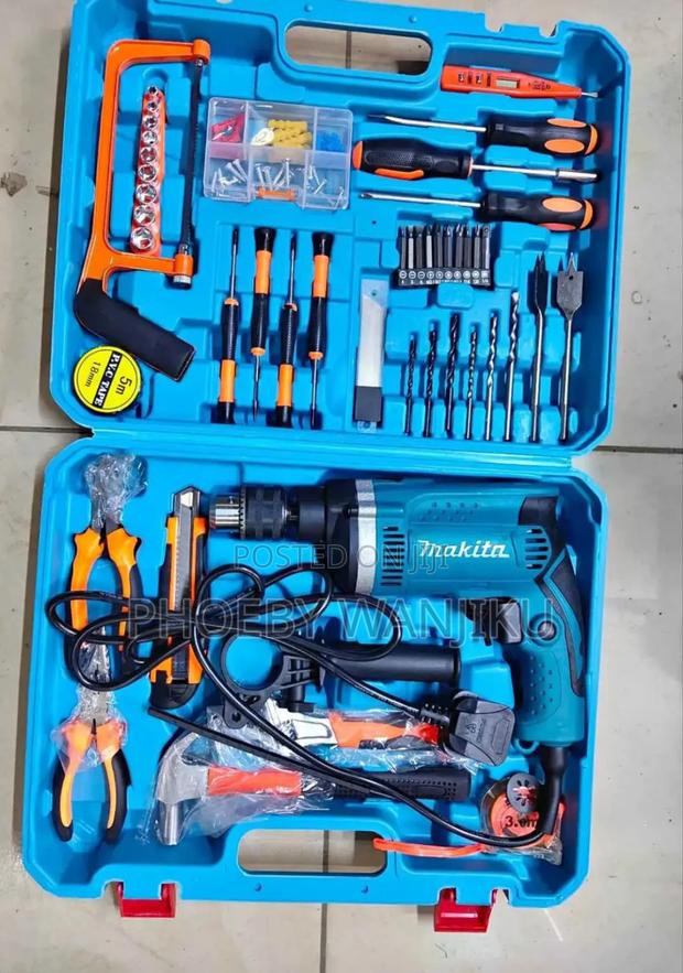 Electric Makita Drill Set/Makita Drill Set