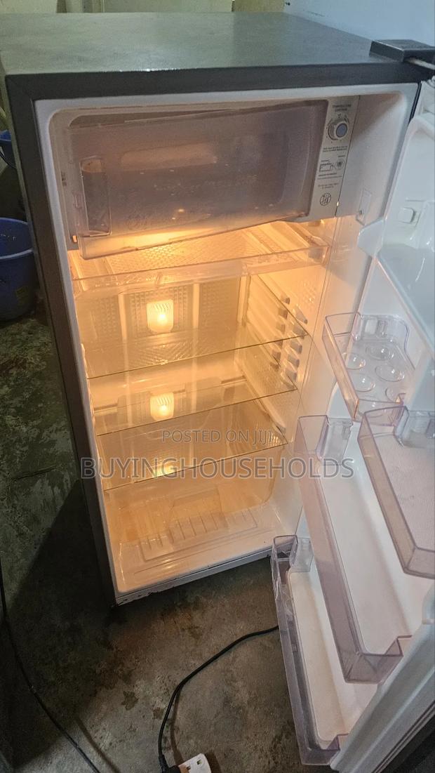 Samsung 194l Fridge - thumbnail 3