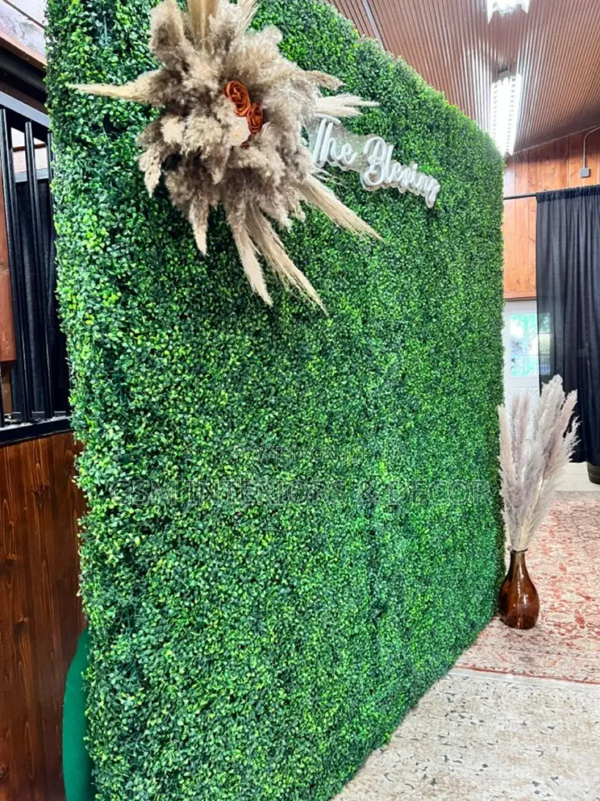 Green Wall Plants for Spa and Restaurant