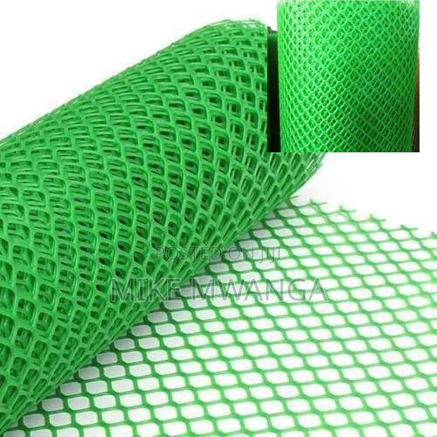 Lightweight Plastic Mesh Roll (1m X 25m)