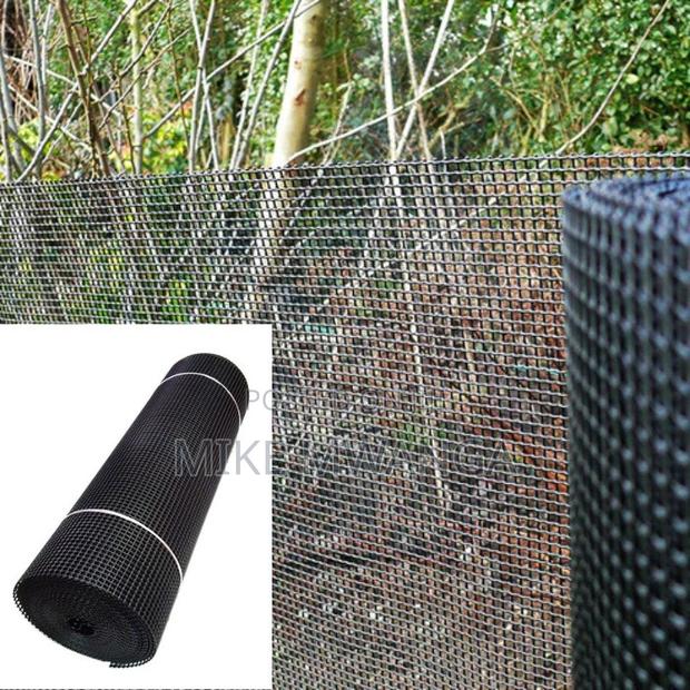 1m X 25m Polyethylene Mesh Roll - main view