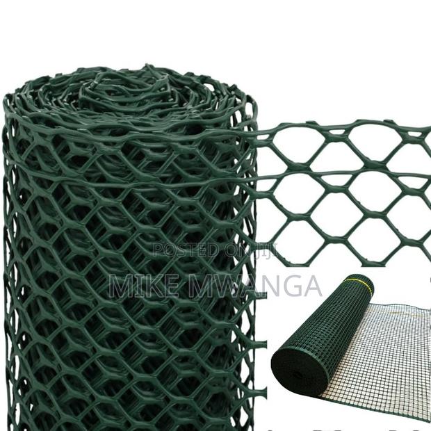 High Tensile Strength (1m X 25m) Plastic Mesh Rolls