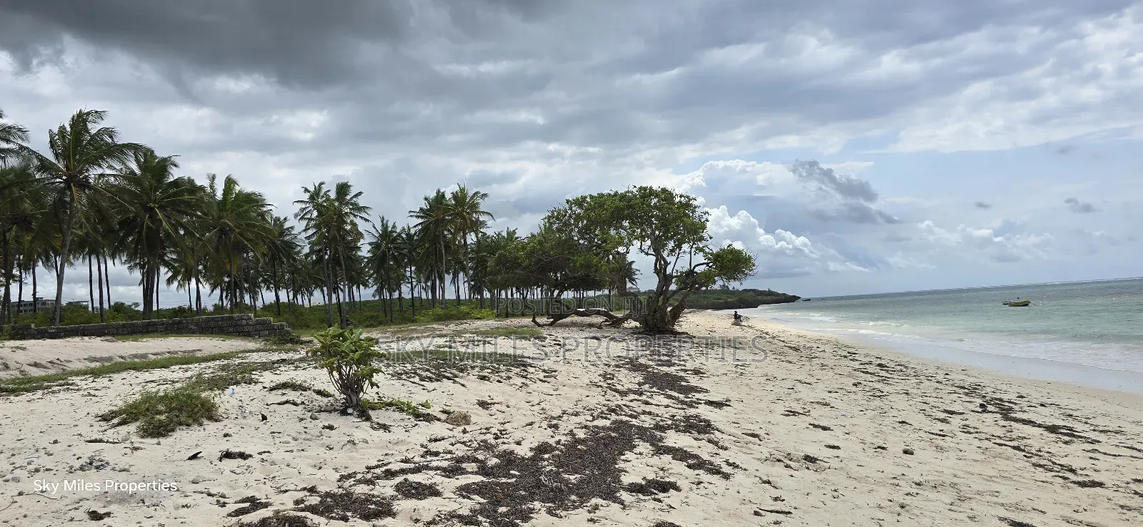1 Acre Beach Plot for Kikambala
