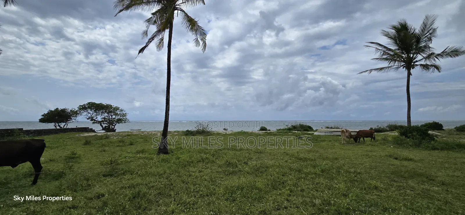 1 Acre Beach Plot for Kikambala