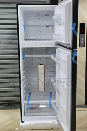 With Top Freezer - Von 334litres, Refrigerator
