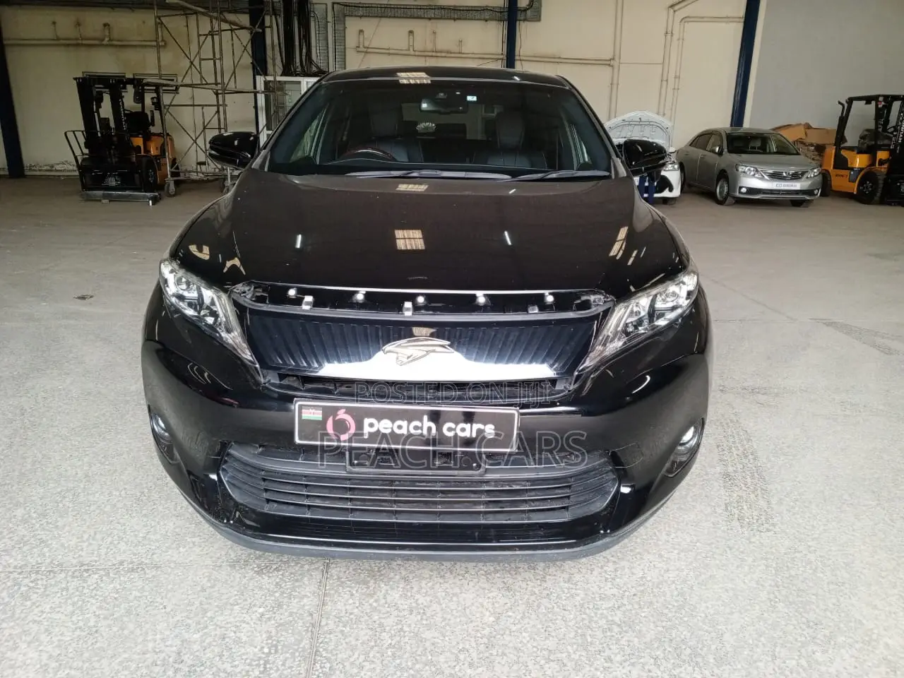 Toyota Harrier 2.0 2015 Black