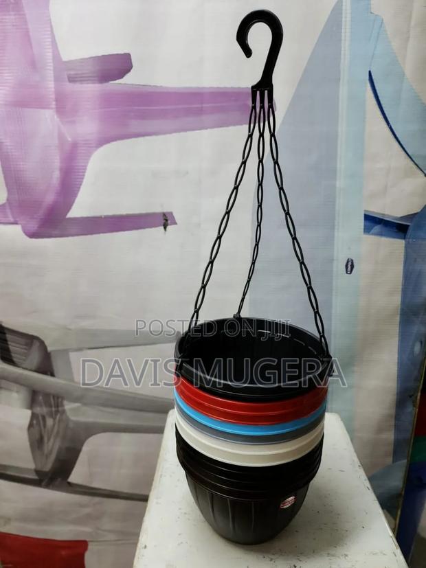 Palomino Plant Hanging Plastic Container (Different Colours) - thumbnail 5