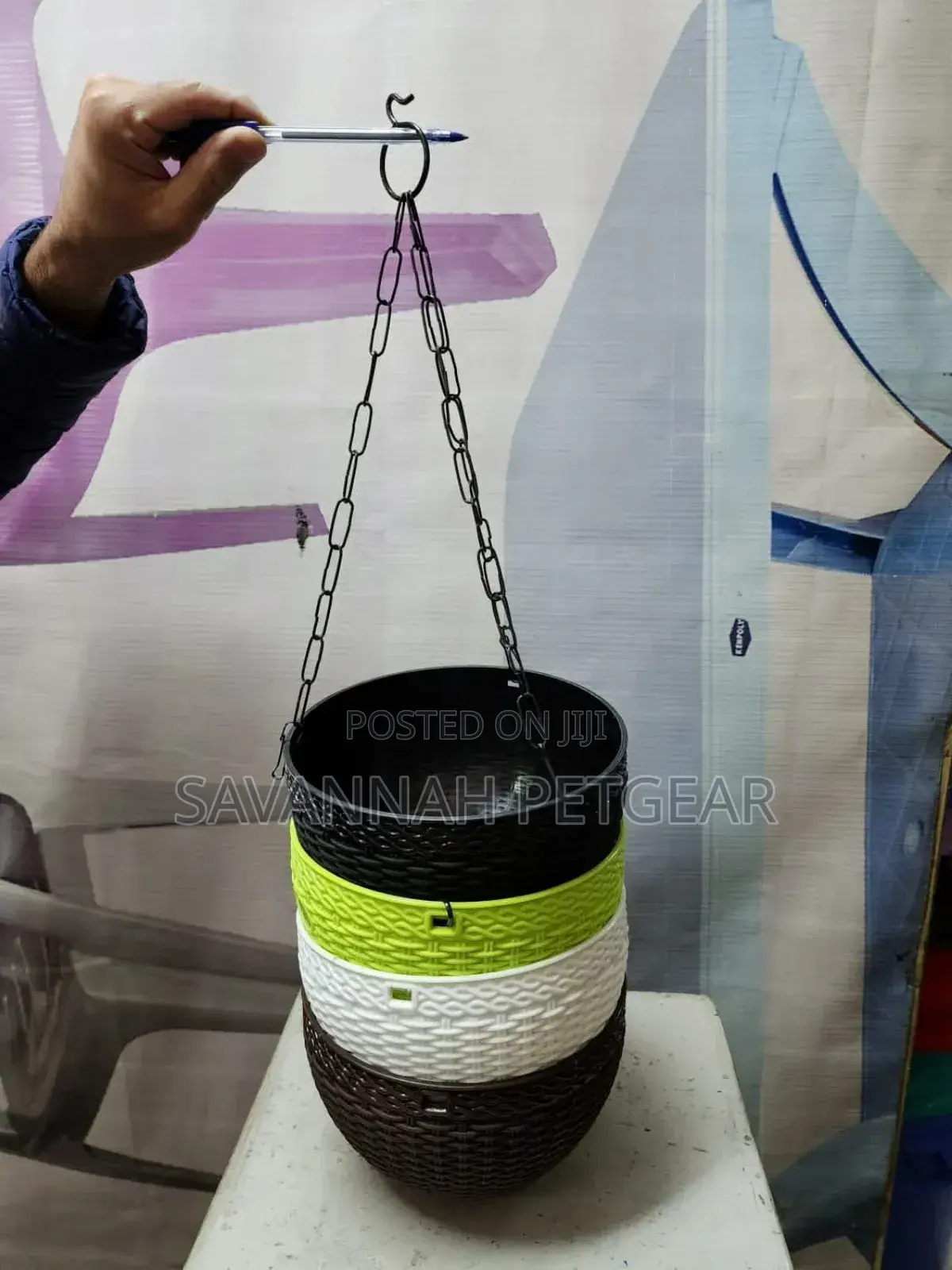 Palomino Plant Hanging Plastic Container (Different Colours)
