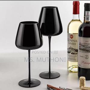 Premium Quality Long Stem Black Wine Glasses. - thumbnail 2