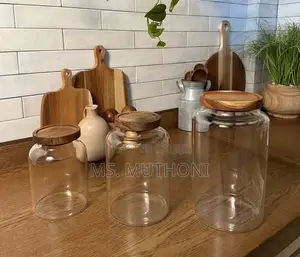 Large Capacity Borosilicate Glass Storagejar With Acacia Lid