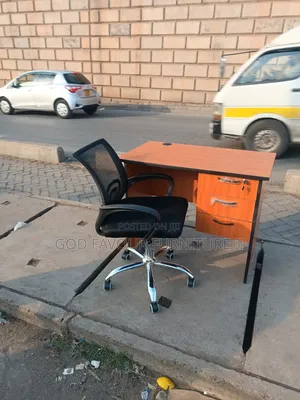 Unique Lockable Drawers Office Desk With Mesh Office Chair 8