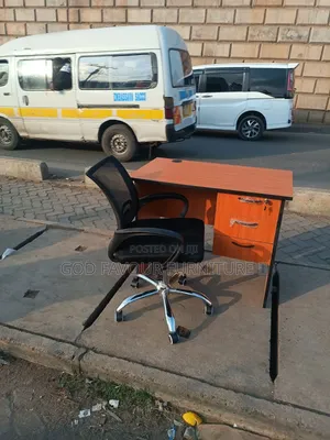 Top Notch Lockable Office Desk With Mesh Office Chair Fw2h