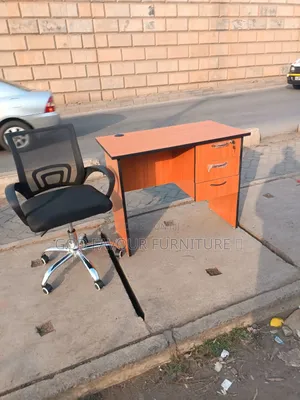 Unique Design Lockable Office Desk With Mesh Office Chair R3