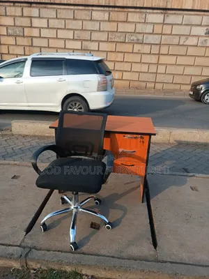 Black Swivel Adjustable Mesh Chair With Office Desk Bf4ez