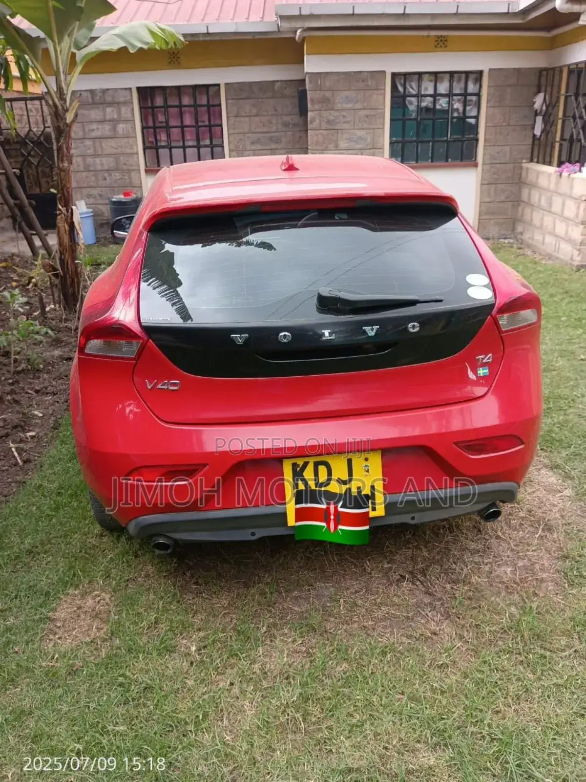 Volvo V40 2015 Red