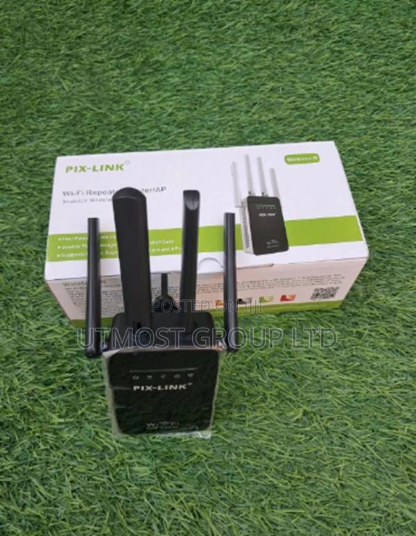 Pix-Link 300mbps Wifi Extender – Boost Internet Signal Fast - main view