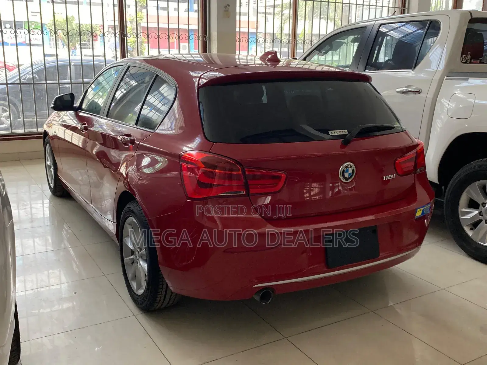 BMW 118i 2018 Red