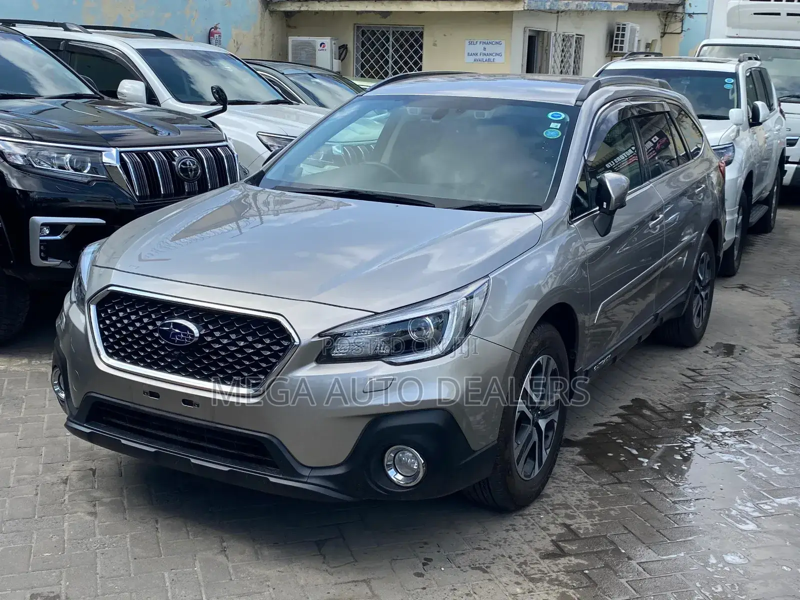 Subaru Outback 2018 Gray