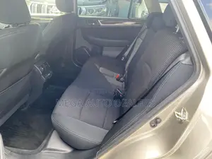 Subaru Outback 2018 Gray