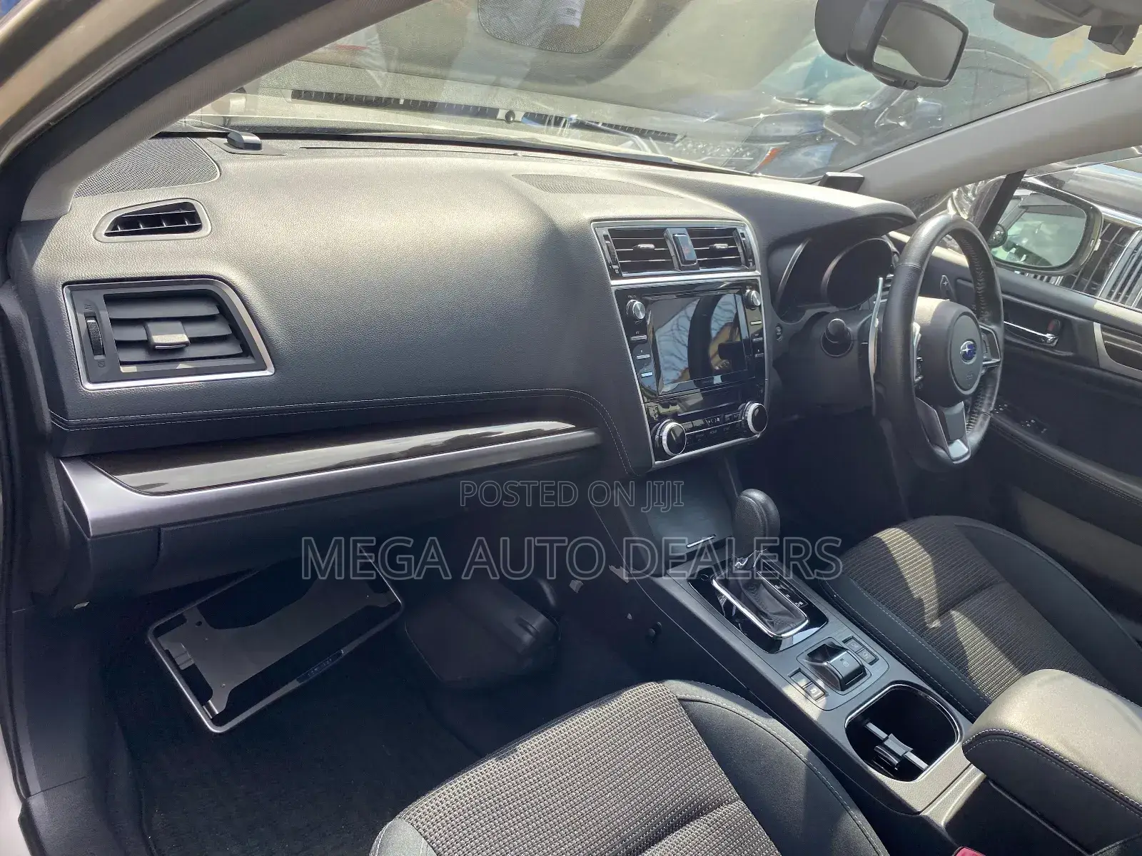 Subaru Outback 2018 Gray