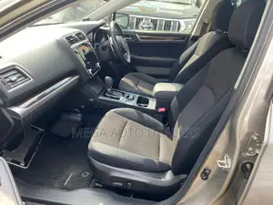 Subaru Outback 2018 Gray