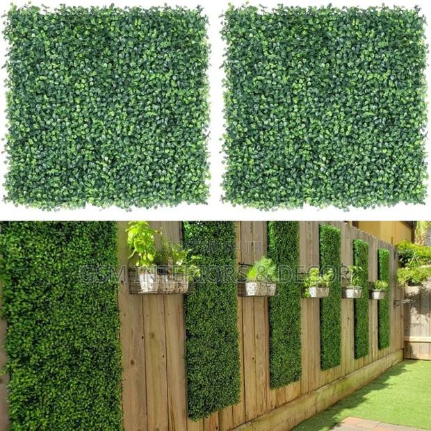 Green Hedges and Artificial Plants for Wall Decor - main view