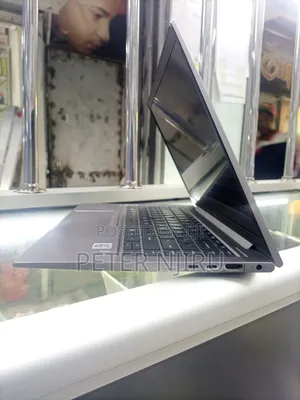 Laptop HP ZBook Firefly 14 G7 16GB Intel Core I7 SSD 256GB