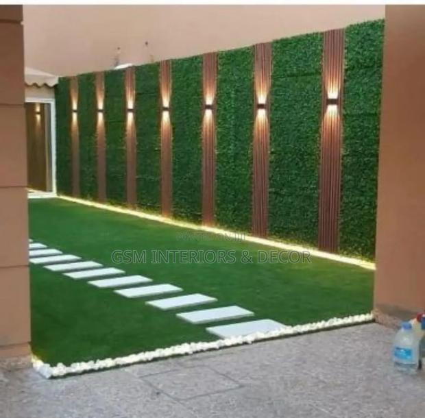 Aartificial Green Wall Panels in Lights