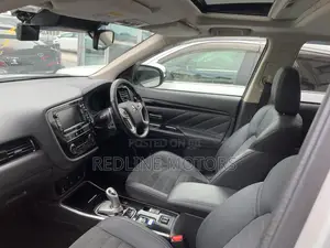 Mitsubishi Outlander 2.0 PHEV AWD 2018 Silver