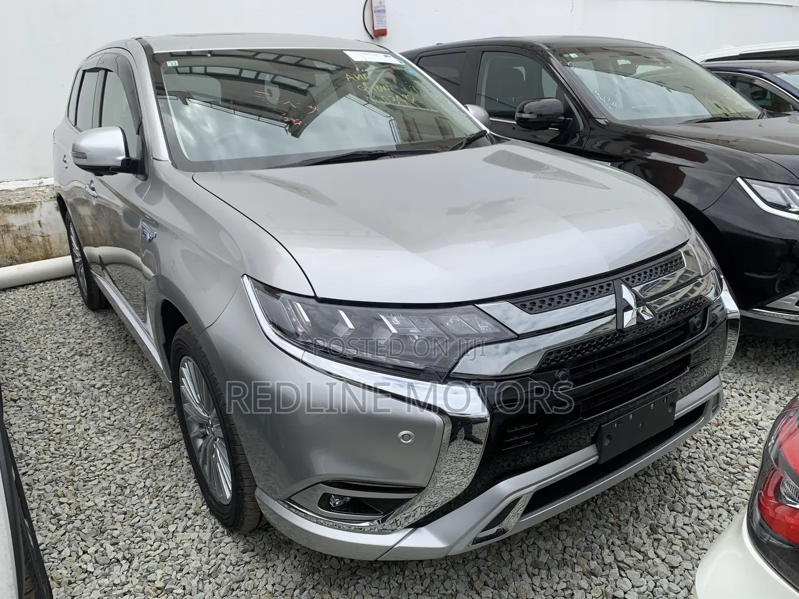 Mitsubishi Outlander 2.0 PHEV AWD 2018 Silver