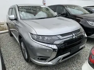 Mitsubishi Outlander 2.0 PHEV AWD 2018 Silver