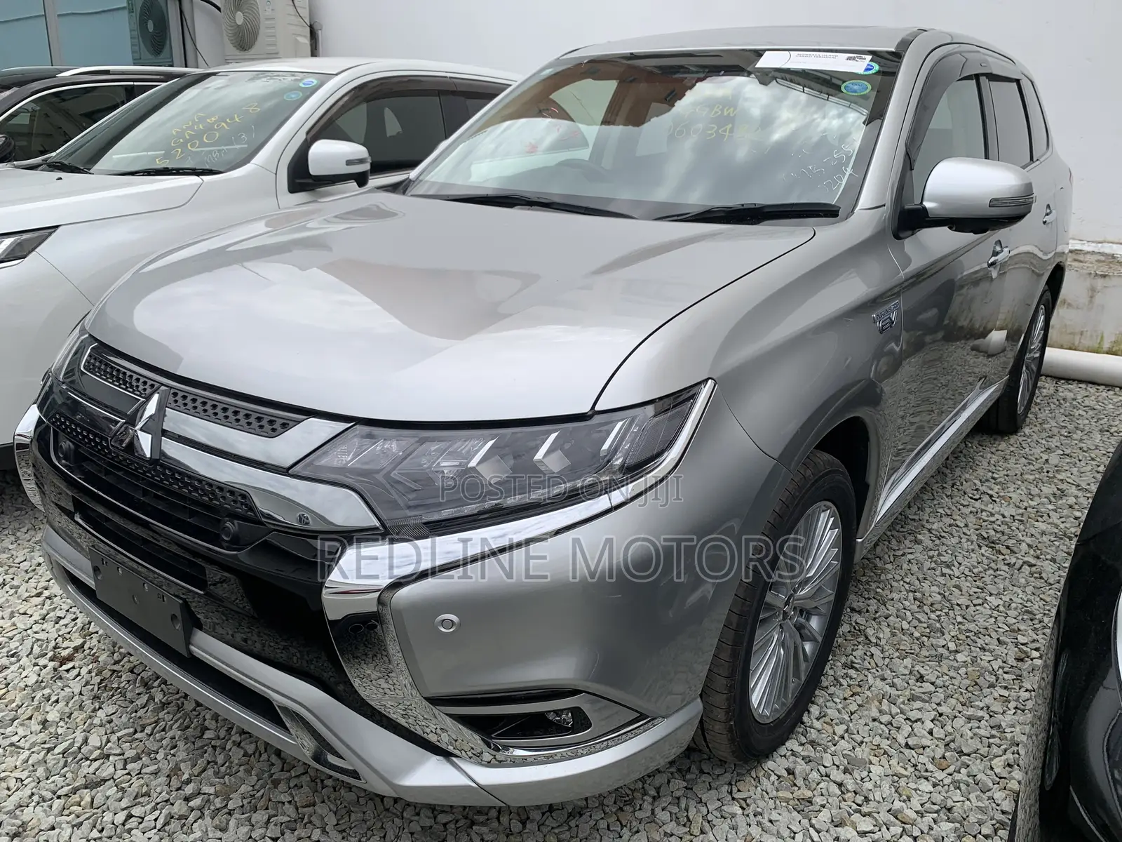 Mitsubishi Outlander 2.0 PHEV AWD 2018 Silver