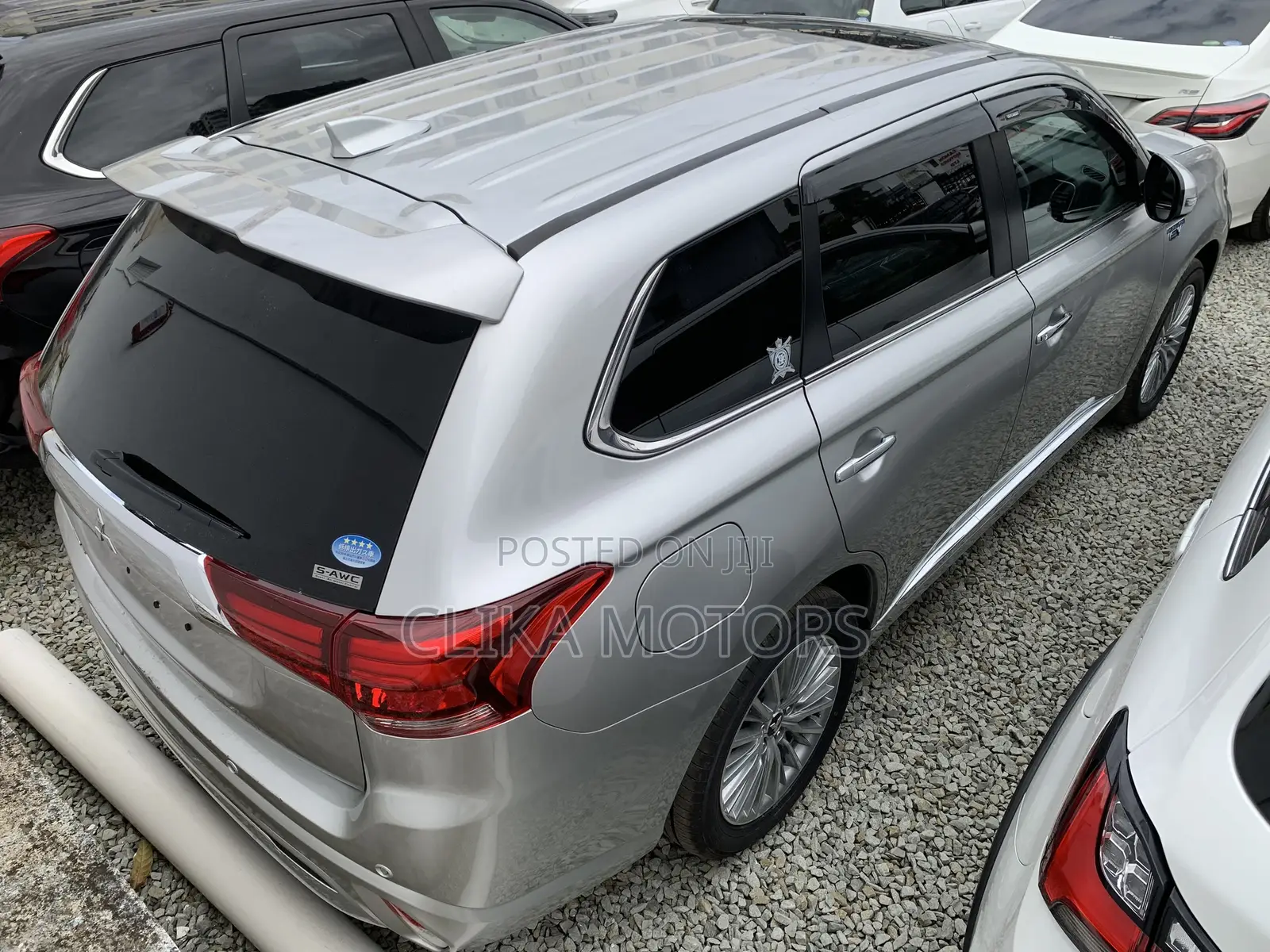 Mitsubishi Outlander 2.0 PHEV AWD 2018 Silver