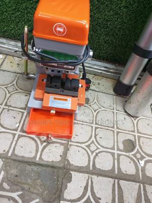 Top Guarantee Small Key Cutting Machine - thumbnail 2