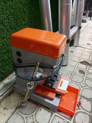 Well Performing Small Key Cutting Machine - thumbnail 2